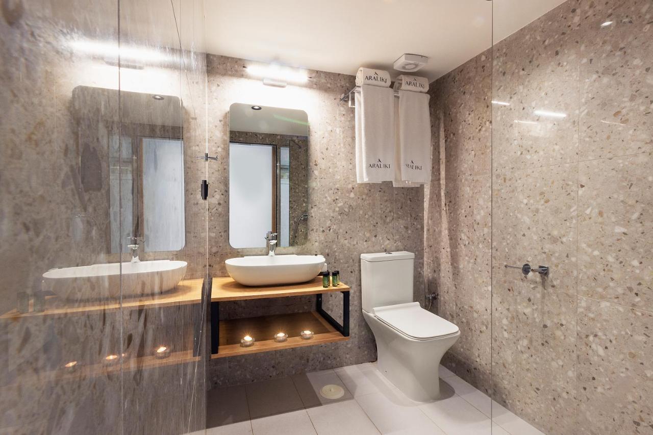 Araliki Suites โปไลโครโน ภายนอก รูปภาพ