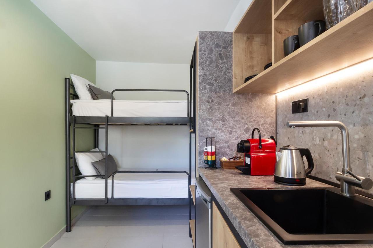 Araliki Suites โปไลโครโน ภายนอก รูปภาพ