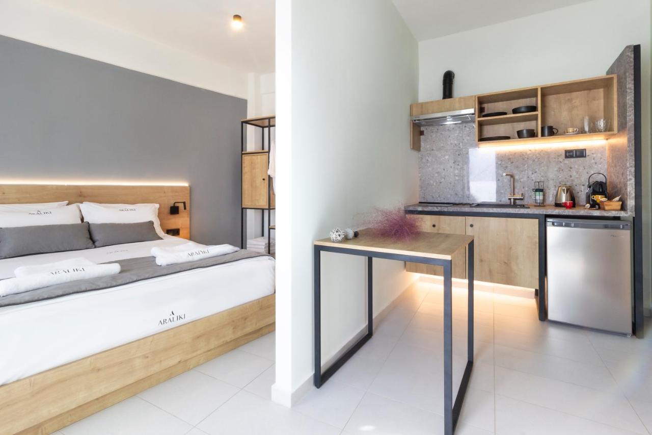 Araliki Suites โปไลโครโน ภายนอก รูปภาพ